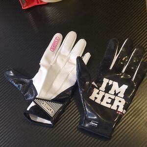 Battle Black and White Football Gloves